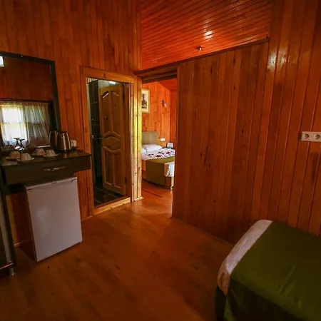 ホームステイ Zakkum