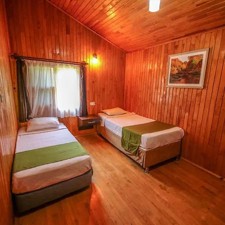 ホームステイ Zakkum