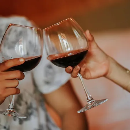 ホームステイ Zakkum