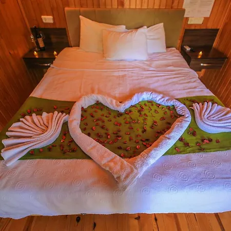 Δωμάτια σε οικογενειακή κατοικία Zakkum *